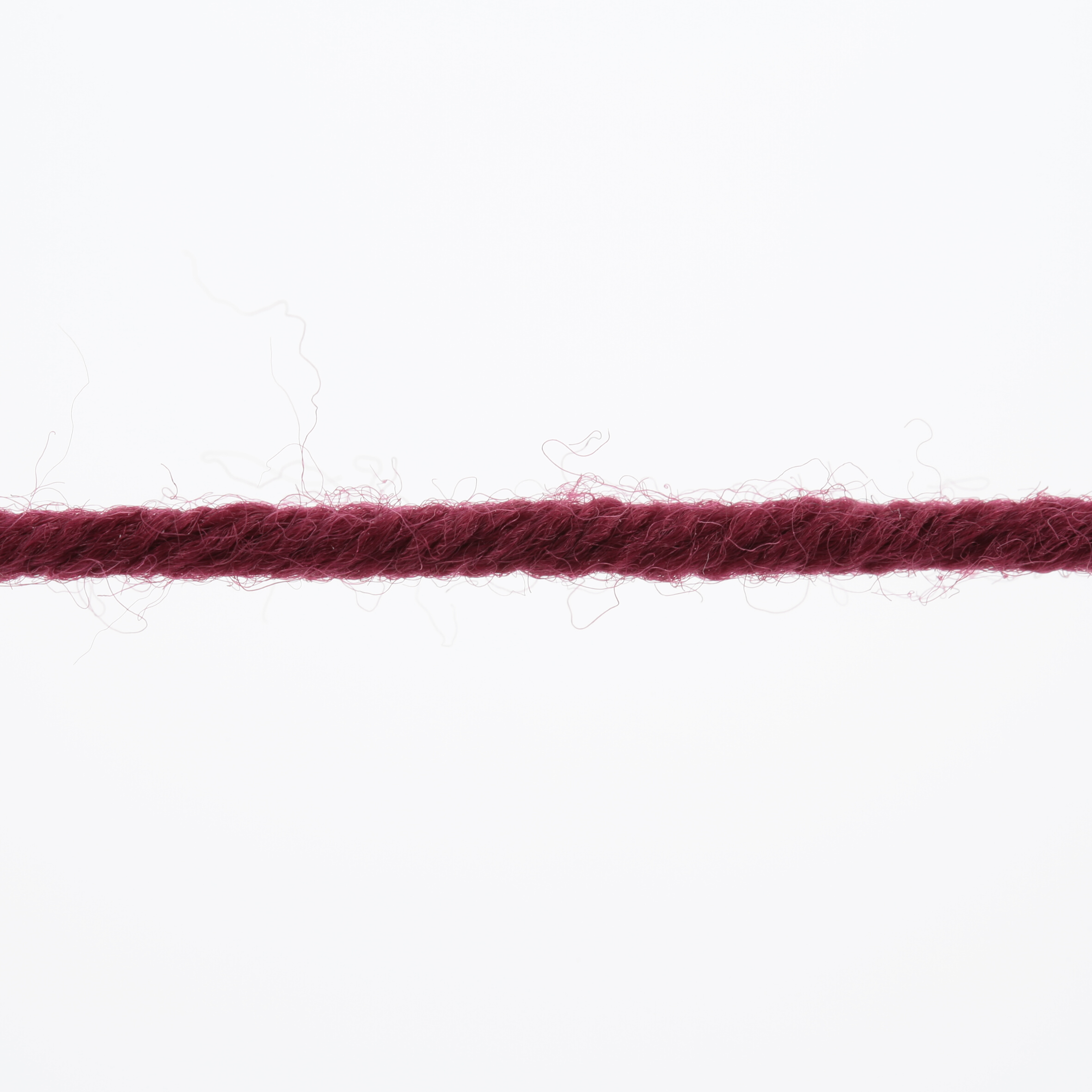 LANG MERINO + 50GR 0063 WEINROT LANG MERINO + 50GR 0063 WEINROT
