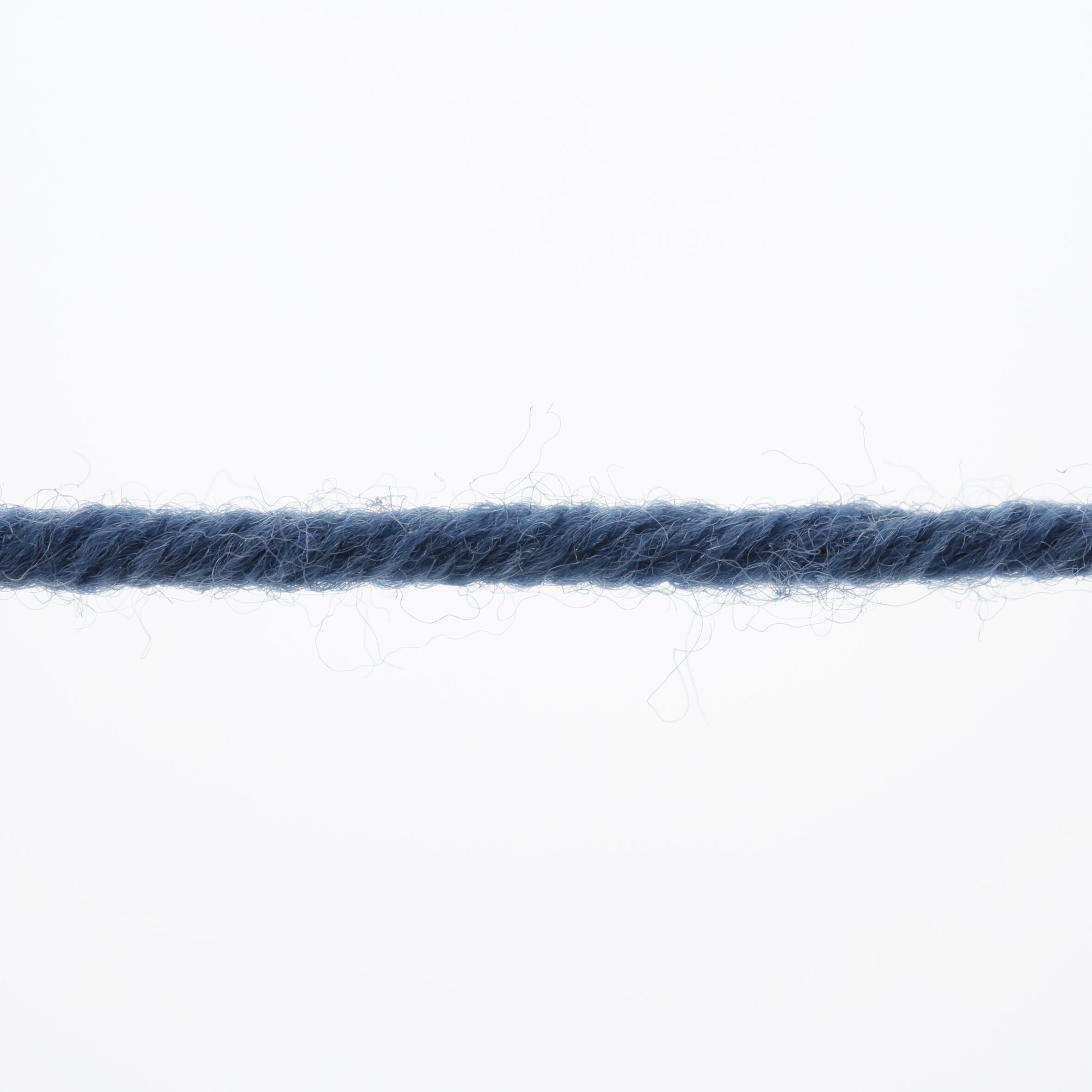 LANG MERINO + 50GR 0034 JEANS LANG MERINO + 50GR 0034 JEANS